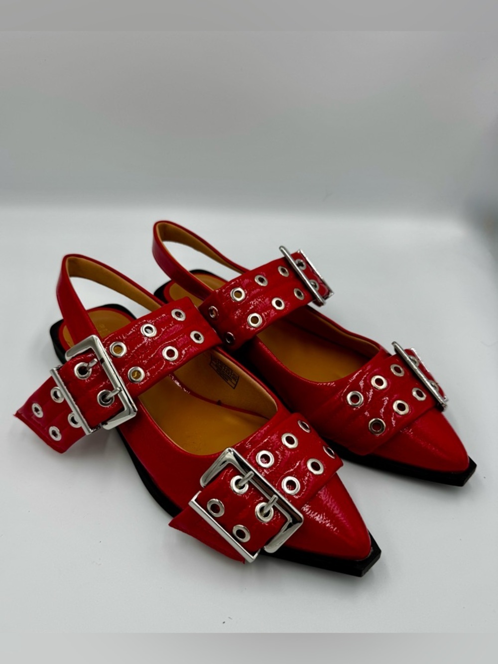 Dream Pairs Red Patent Leather Grommet Buckle Slingback Flats Size 8.5 NEW